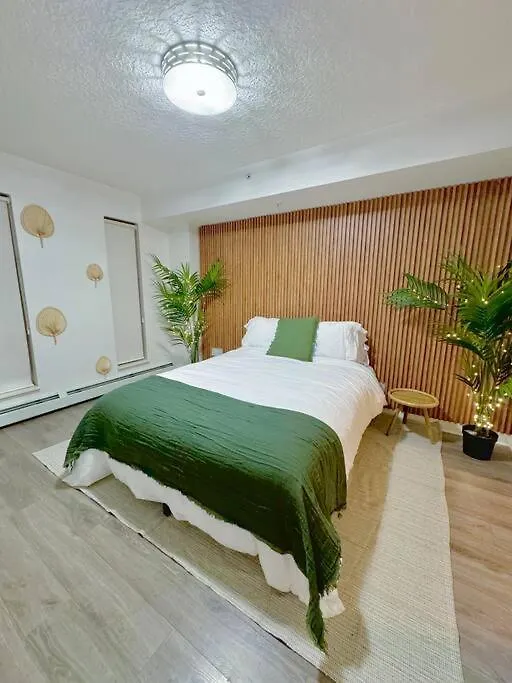 Japan Meets Calgary Apartment 0*,